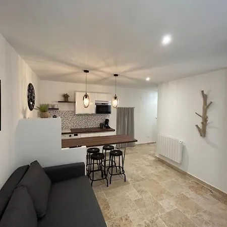 Appartement Logement T2 Au Coeur Du Village *