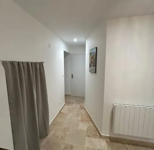 Logement T2 Au Coeur Du Village 公寓 *