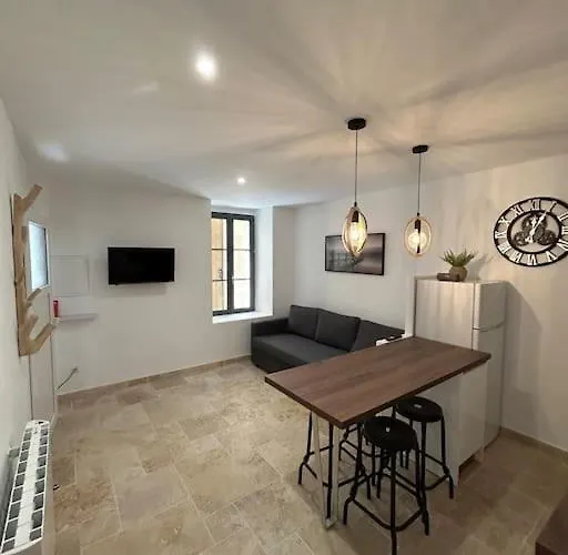 Logement T2 Au Coeur Du Village * 格吕桑